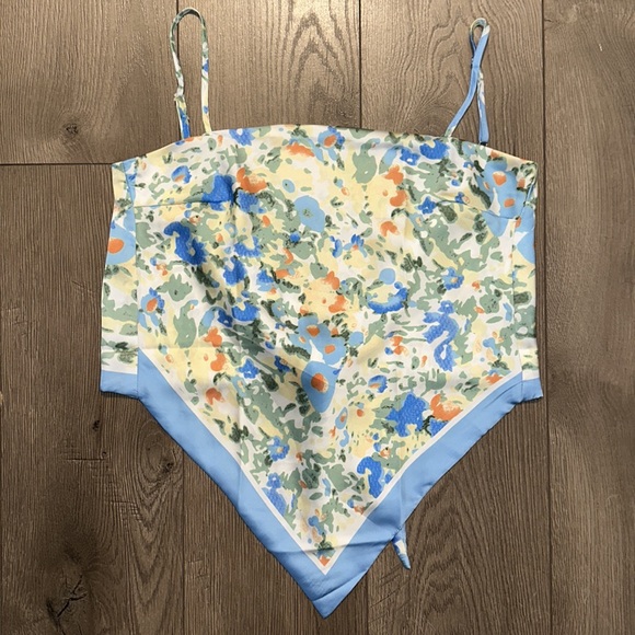 Women’s top - Picture 3 of 5